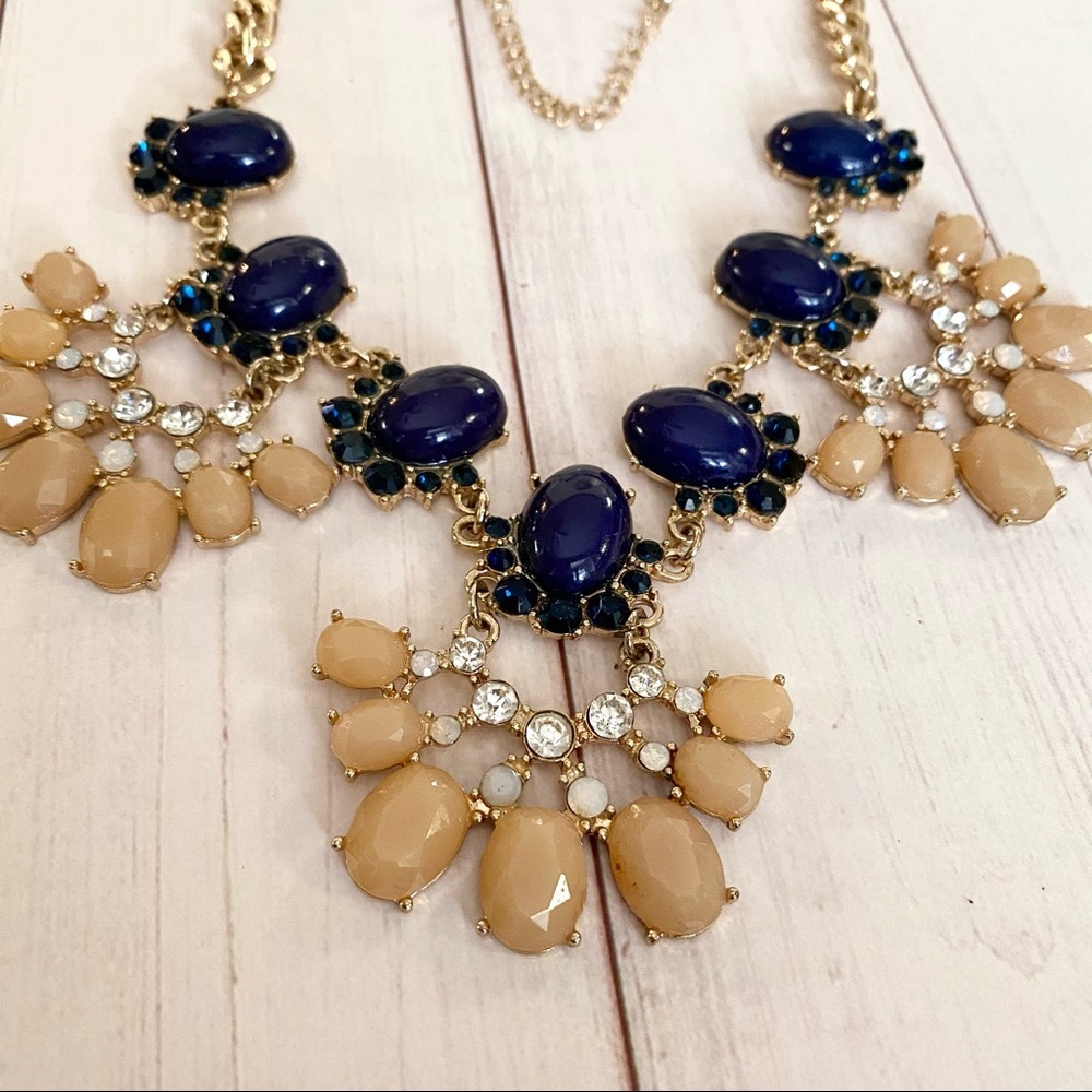 Statement Necklace - Picture 5 of 7
